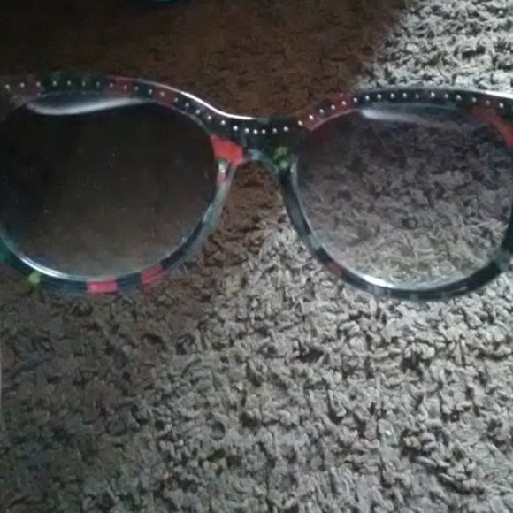 Shades - Picture 3 of 3